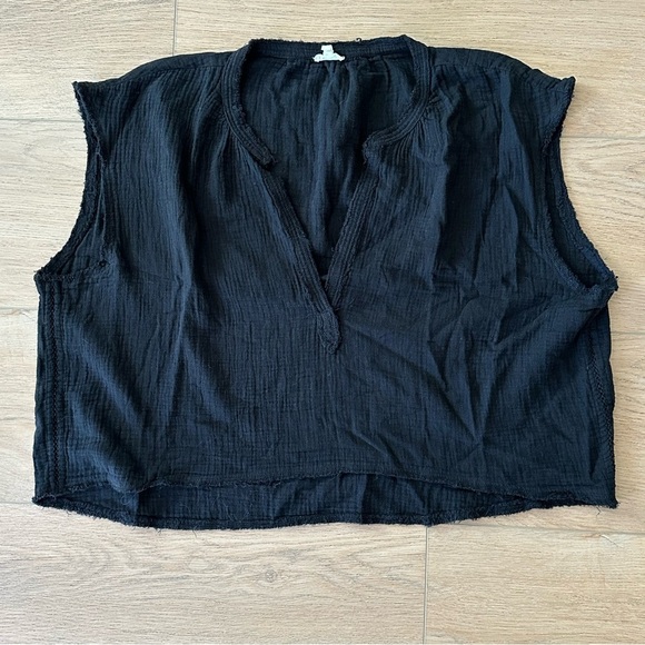 🌴 Aerie boxy gauze split neck top black XL EUC - Picture 1 of 5